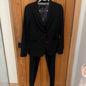 Banana Republic Black Women's Tailored Blazer size 2 & Pants size 0